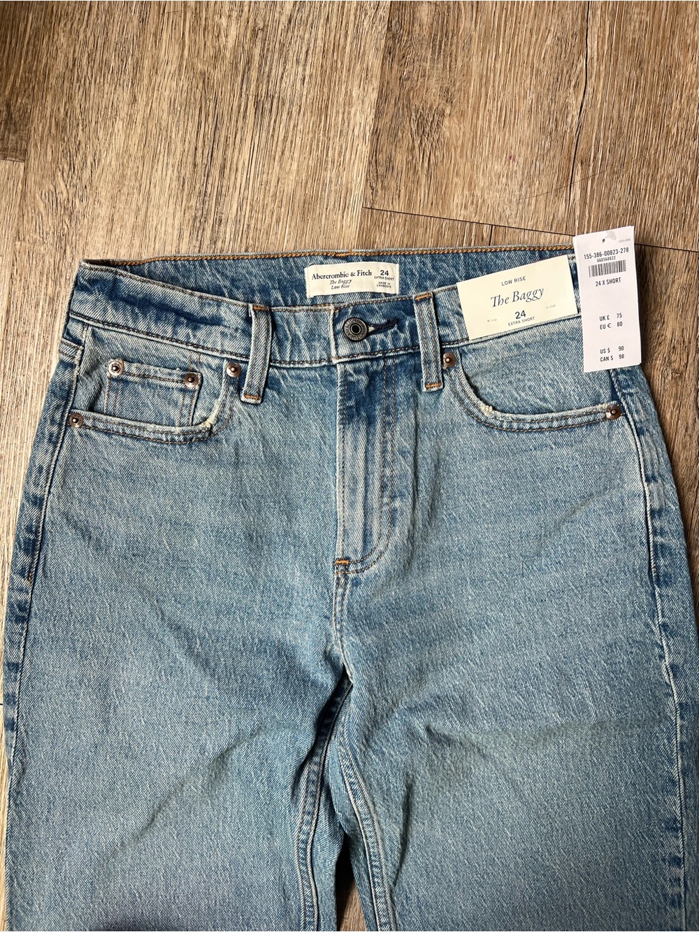 Abercrombie & Fitch Low Rise The Baggy Women’s Jean Size 24 Extra Short NWT